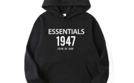 Effortless Cool: Why the Essentials Hoodie Stands Out